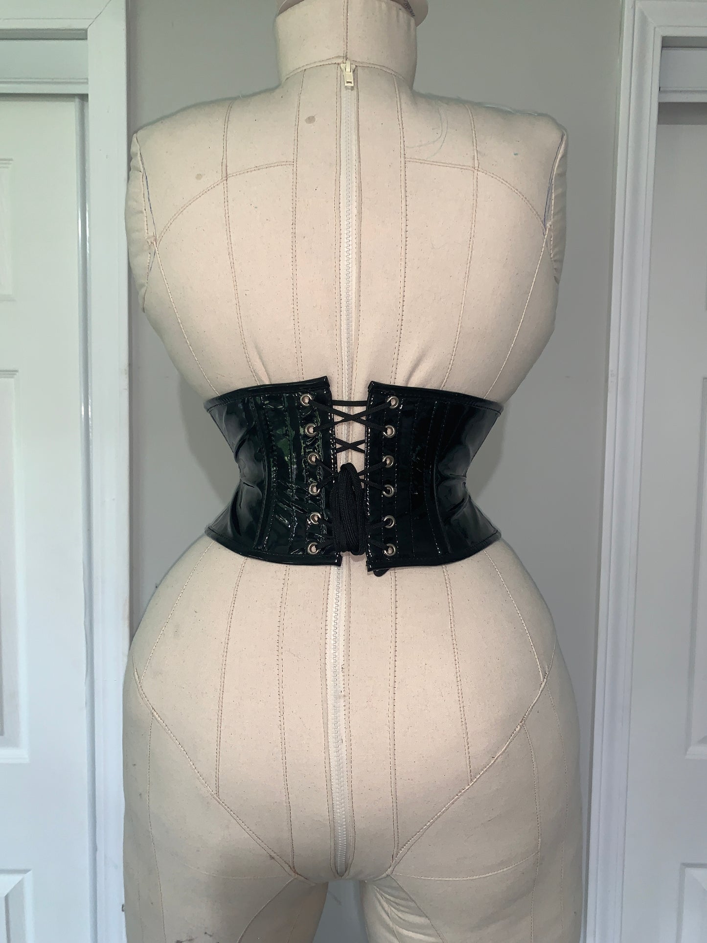 VINYL WASP CORSET: "GLOSS" COLLECTION