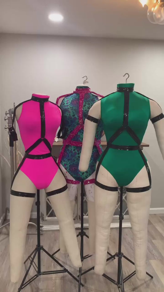 Leo and harness set (solids)